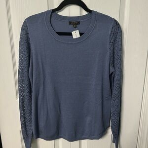 NWT beautiful blue lightweight sweater size medium